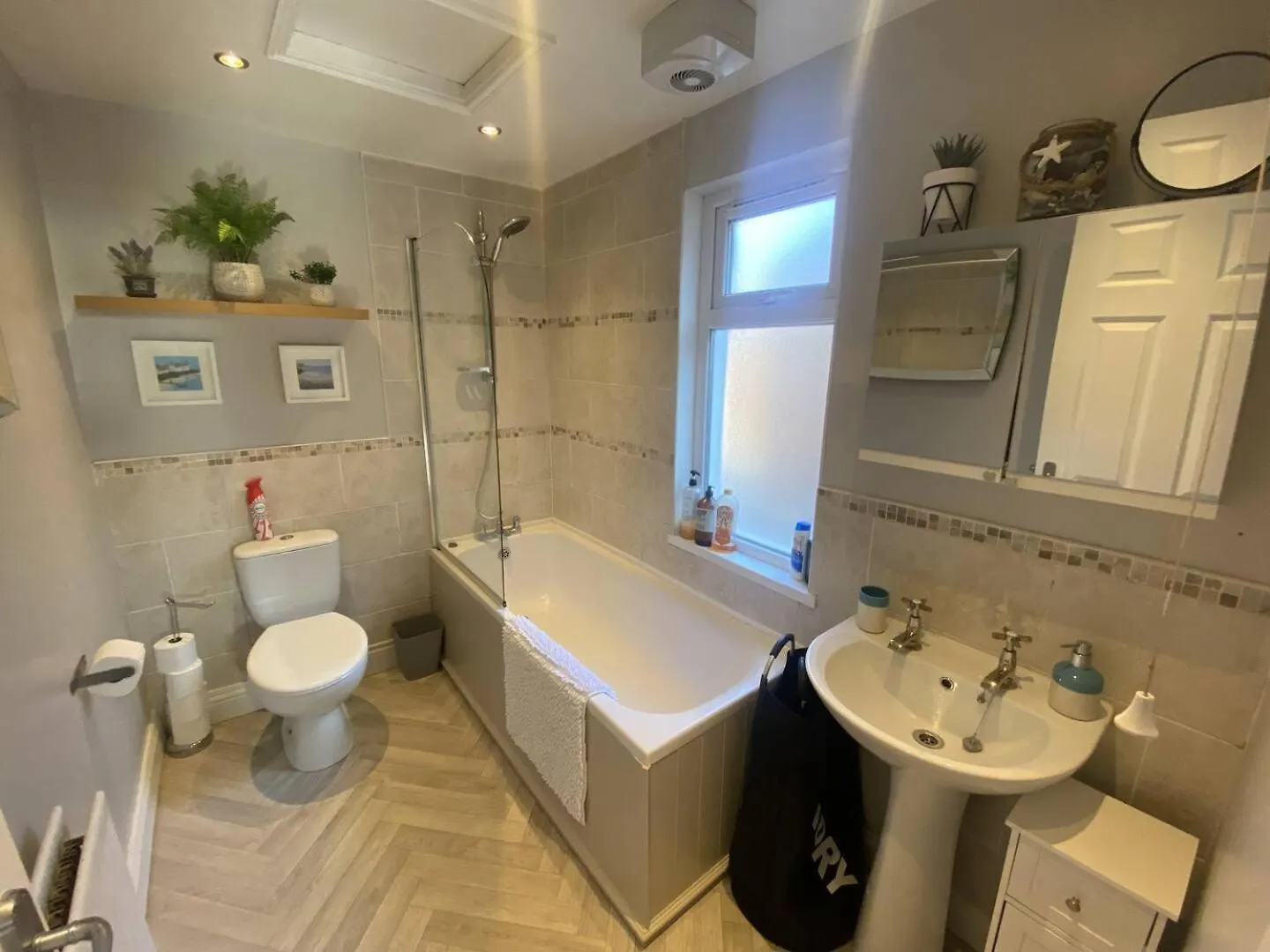 벨파스트 2Br Cozy Duplex 빌라